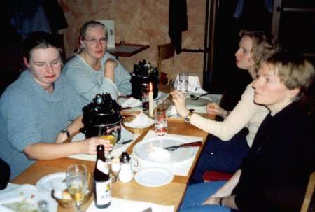 h.l.: Silke C., Andrea, v.l.: Claudia, Nini